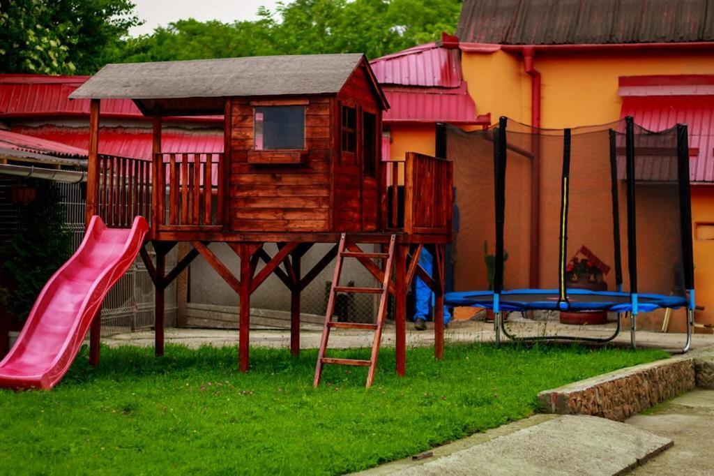 شقة Casa Florilor Barcut المظهر الخارجي الصورة